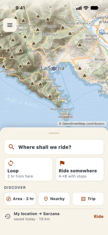Polly Track home screen: topo map around La Spezia, "Where shall we ride?" and the choices Loop, Ride somewhere, Area, Nearby and Trip.