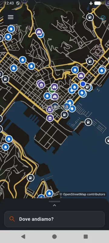 Mappa della Spezia con le icone di distributori, panorami e rifugi accese.